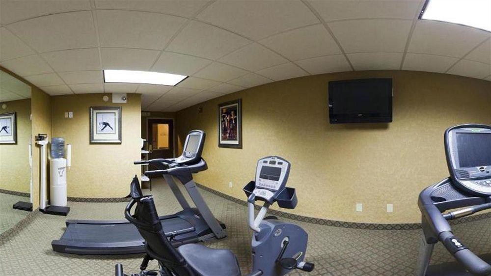Hotel Clarion Pointe - Danville East 2*
