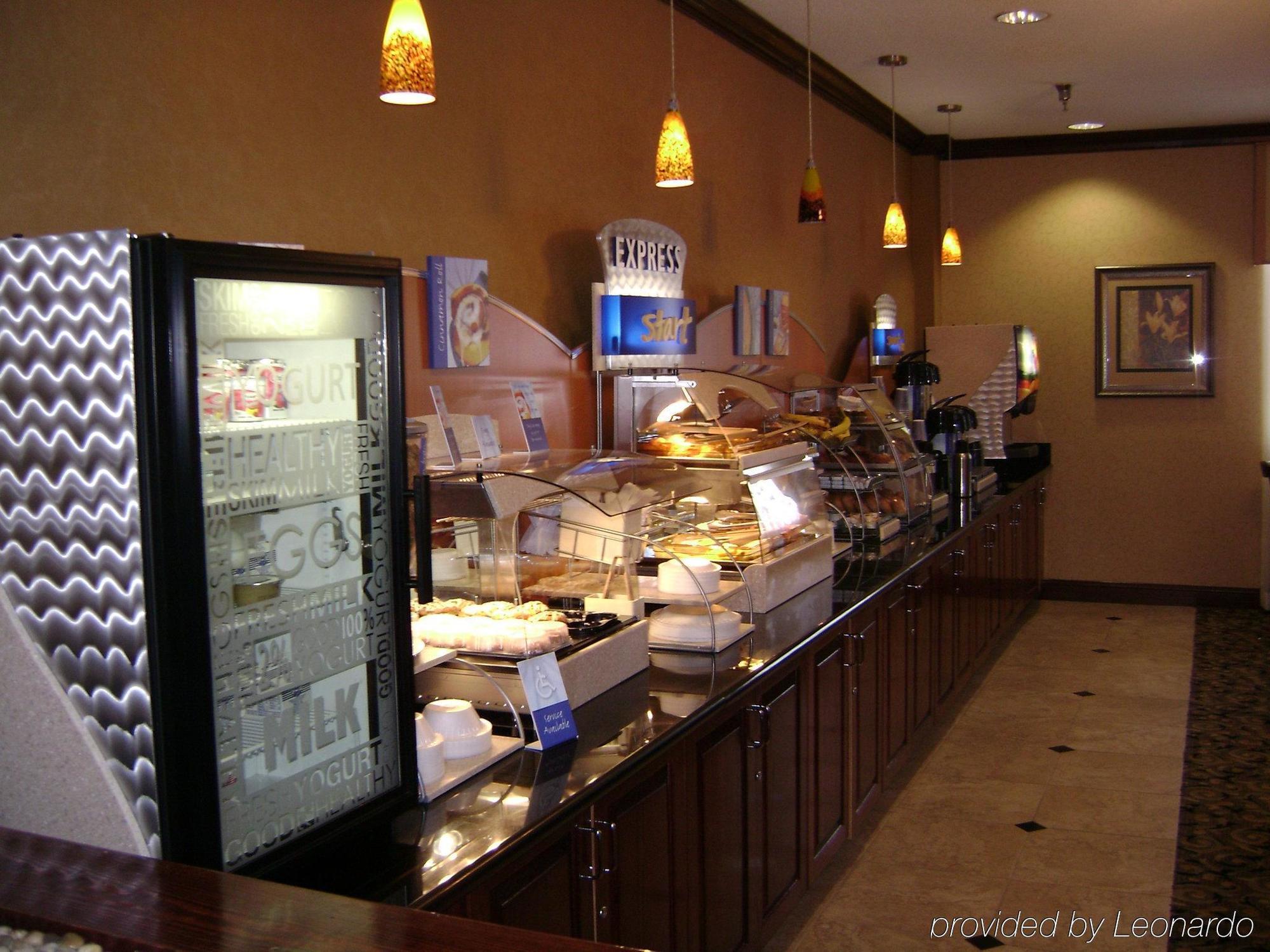 Clarion Pointe - Danville East Hotel