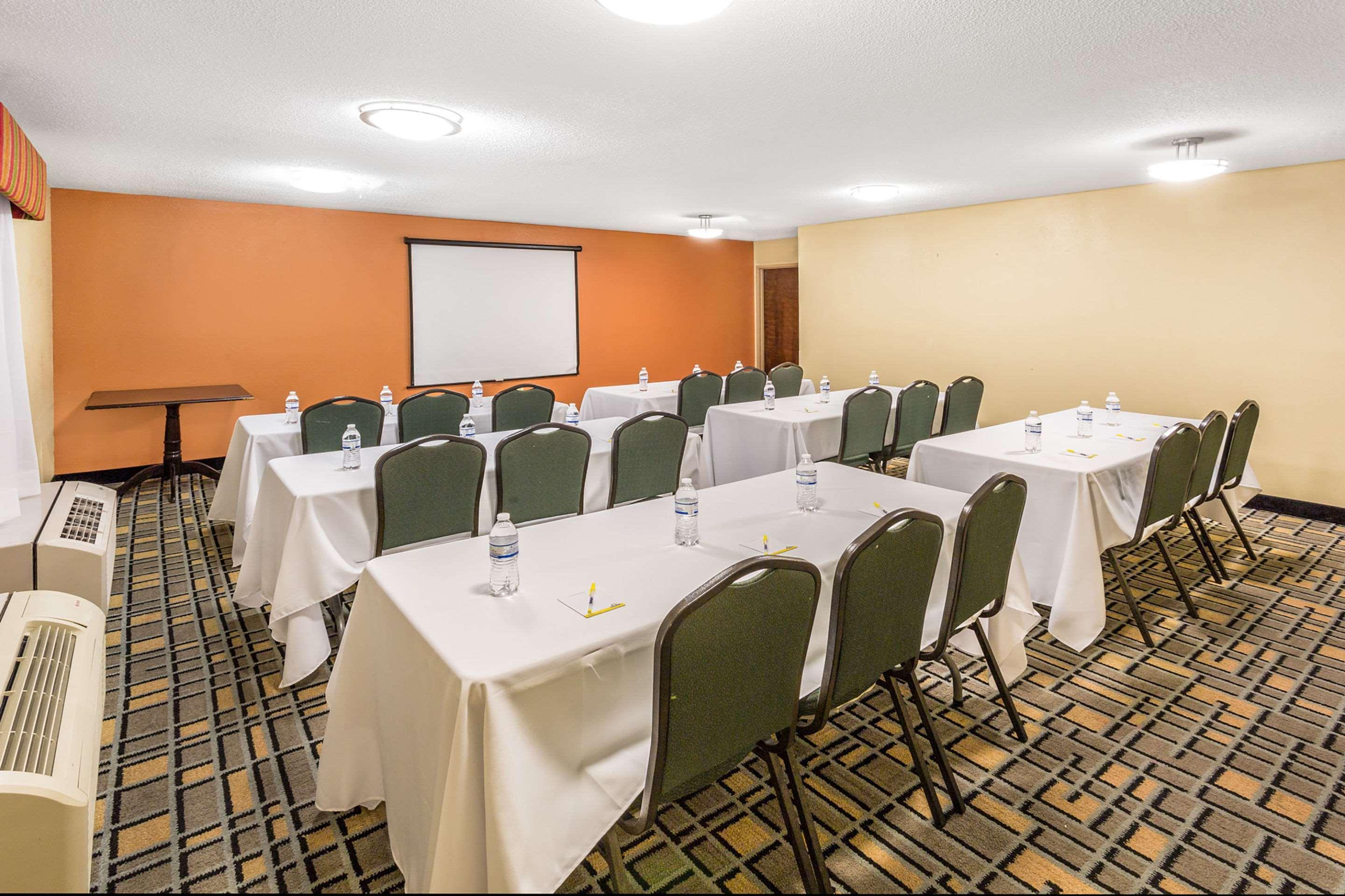 Clarion Pointe - Danville East Hotel South Boston